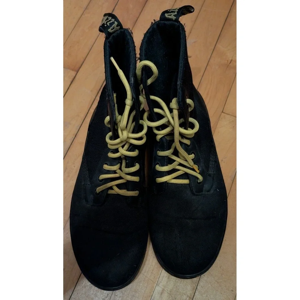 Dr. Martens Combs Black Lace Up Ankle Combat Boots Men's Size 8  Women's Size 9